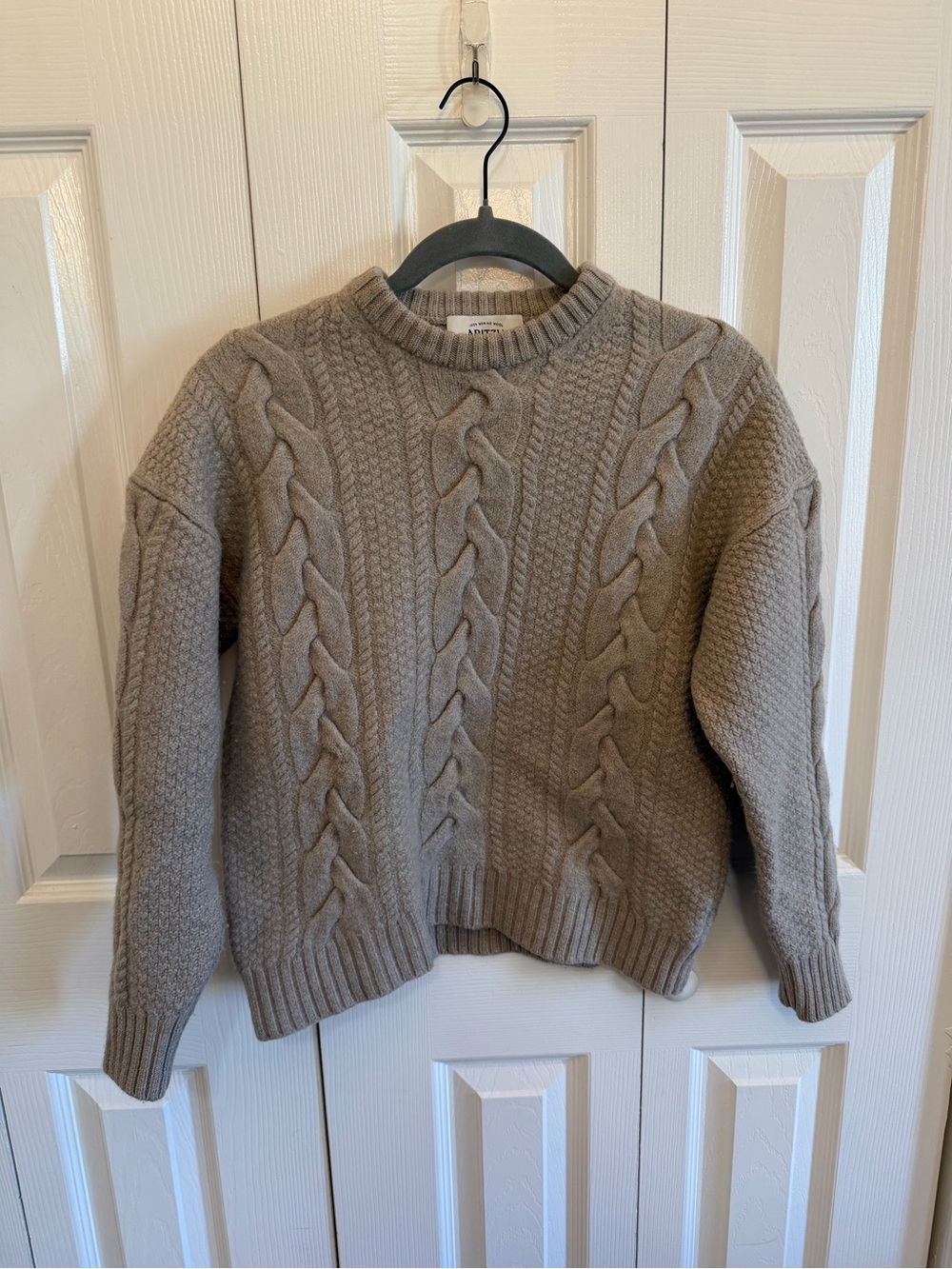 Aritzia Heritage Knit 100% Merino Wool Cableknit Sweater Brown  Size XS